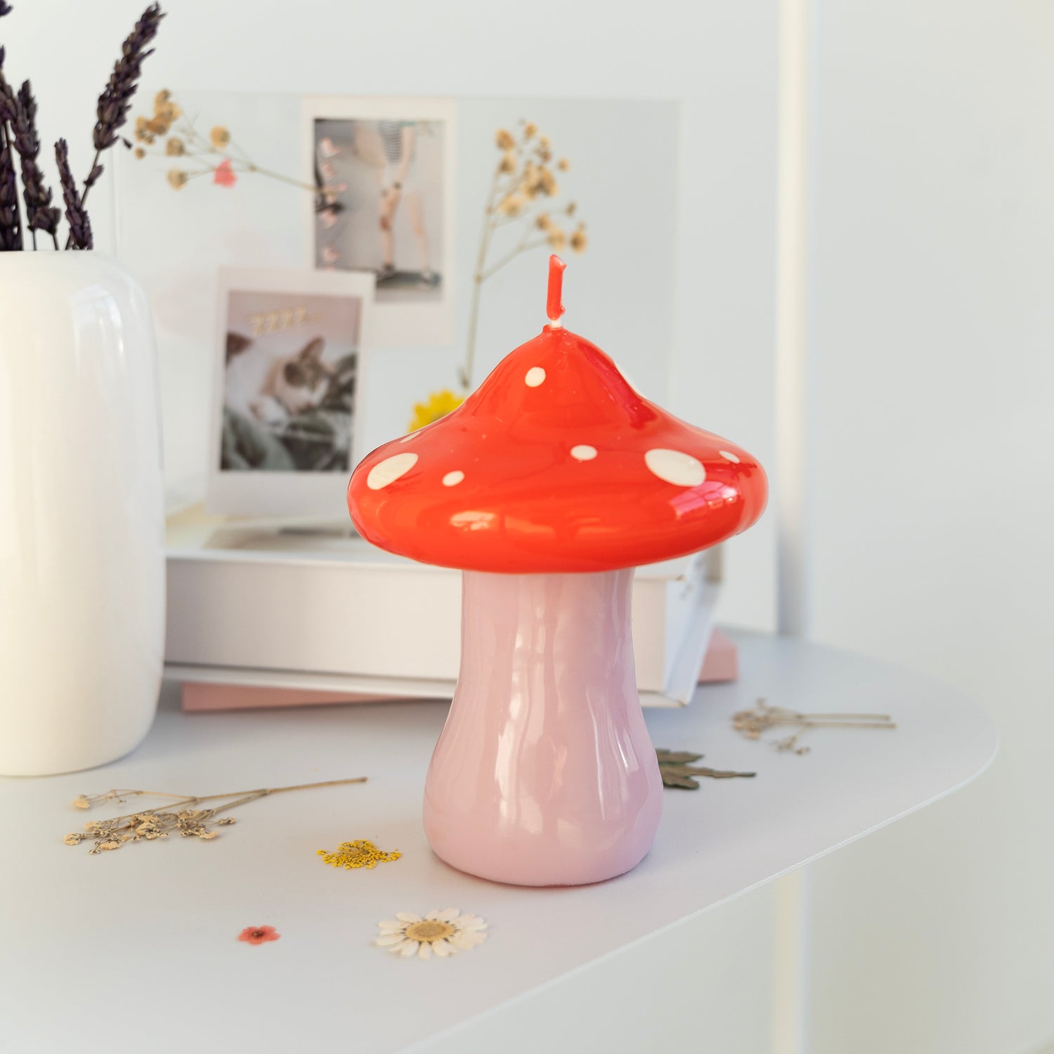 RED MUSHROOM CANDLE (LARGE)