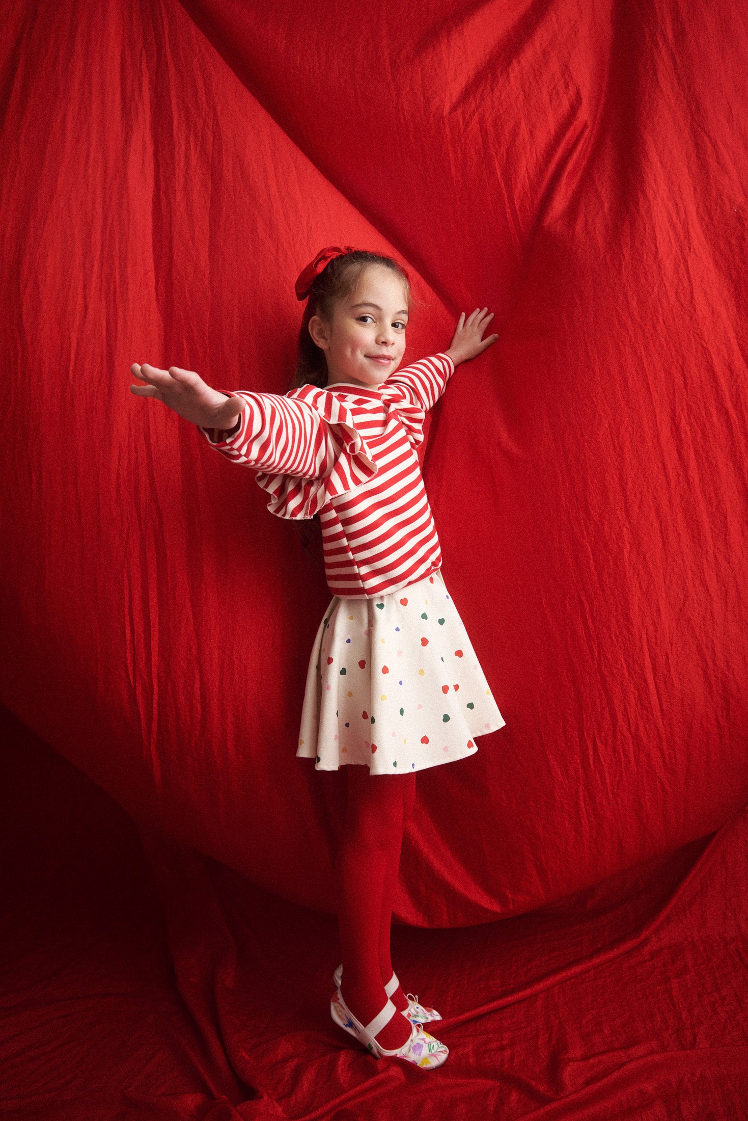 HEARTS OF THE WORLD ALLOVER SKIRT