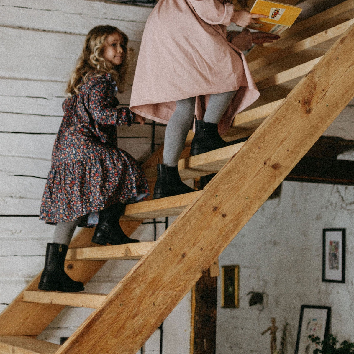 Floral Dress With Ruffles - Night Blue