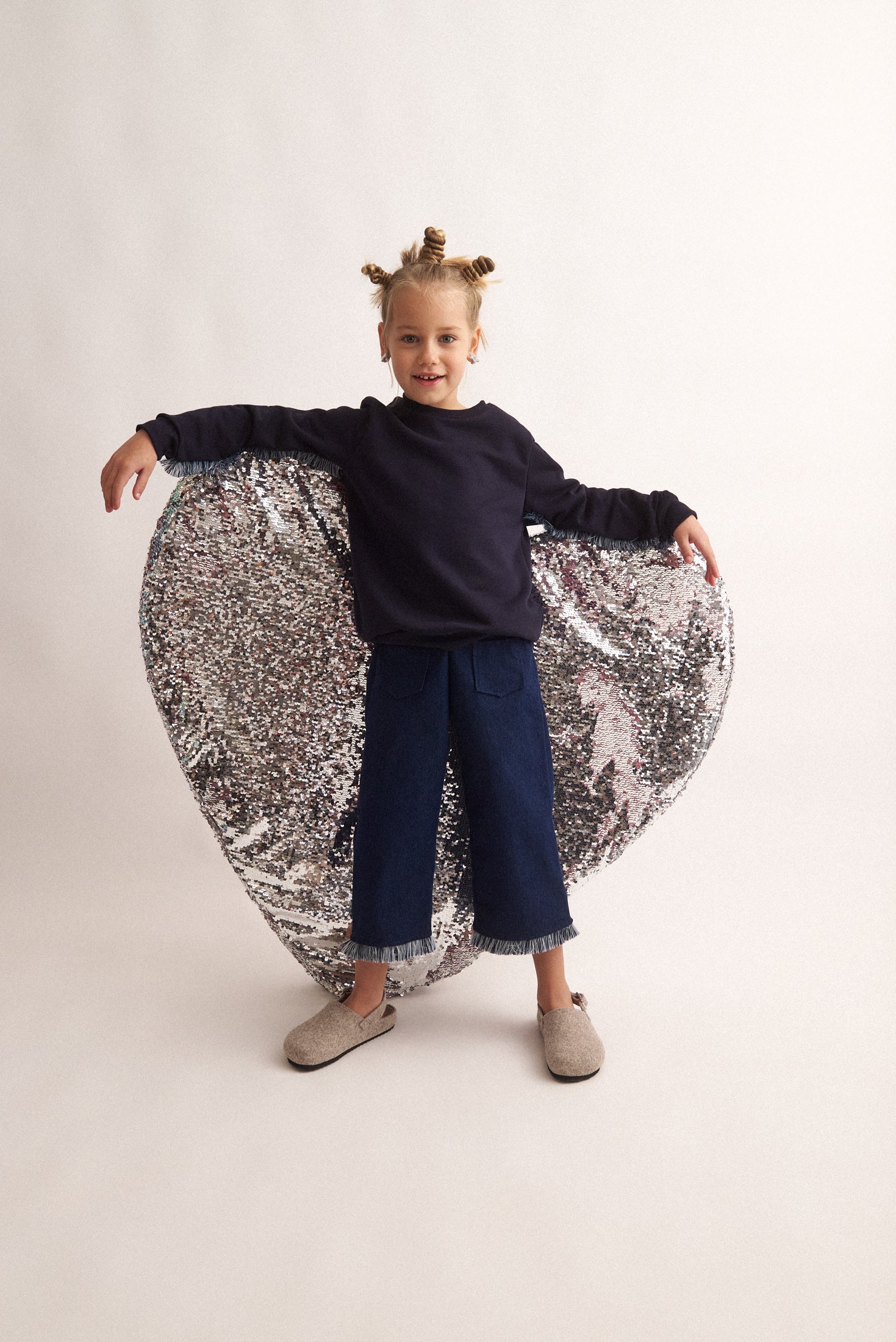 ALL THE BLUES FRINGES SWEATER