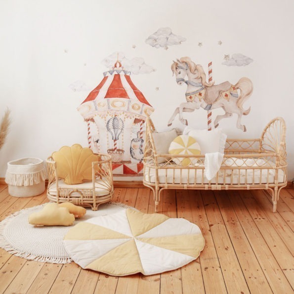 Marry Go Round Wallstickers