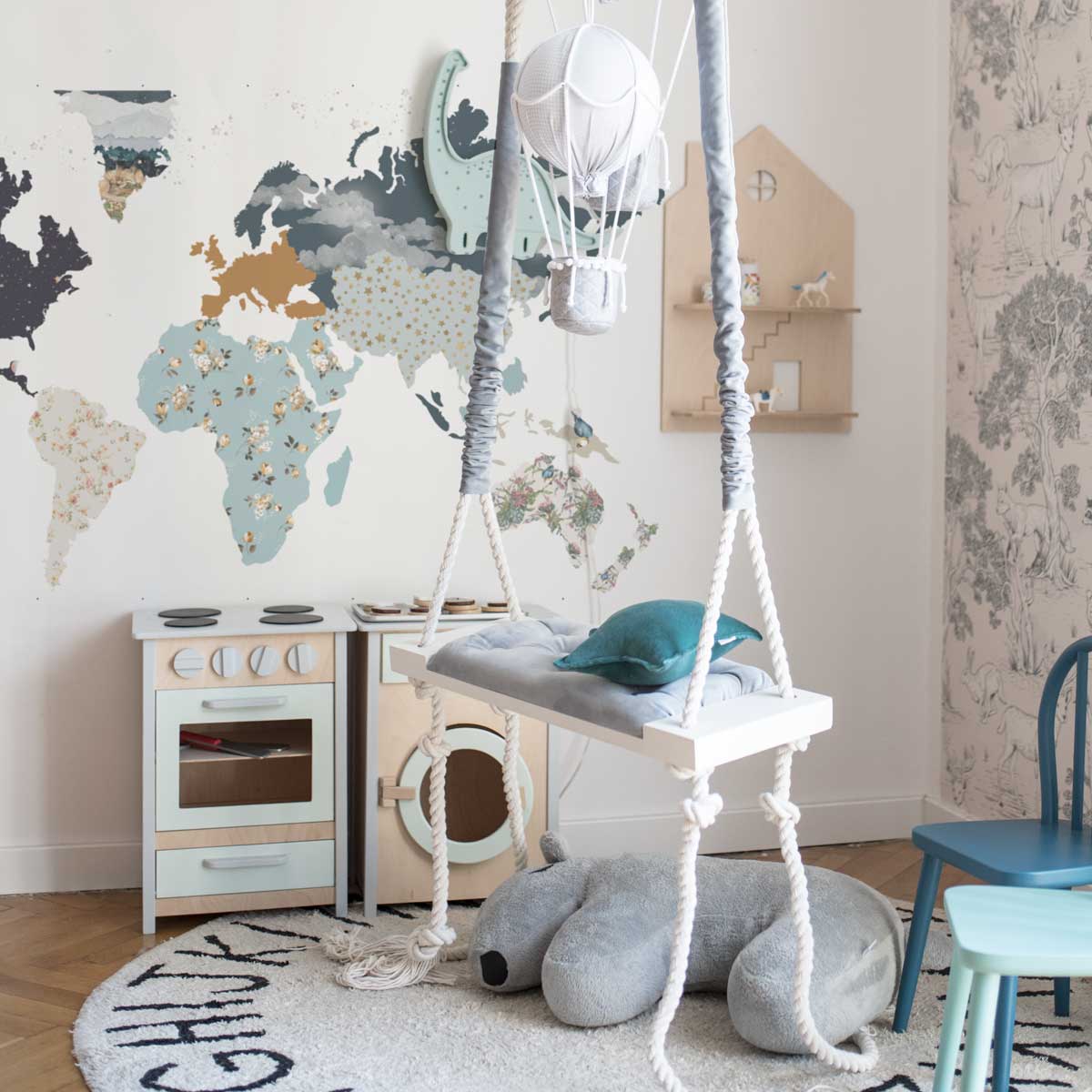 In The Sky Map Wallstickers (Medium)